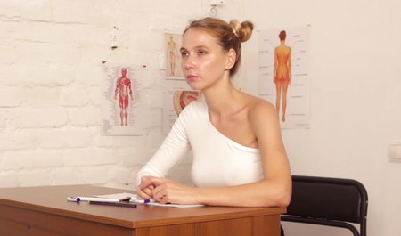 Un étudiant de MSU a reçu une leçon de pipe en classe