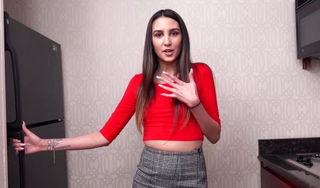 Frère profite de la belle demi-soeur