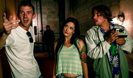 Nous avions prévu de baiser une fille, mais les plans ont changé