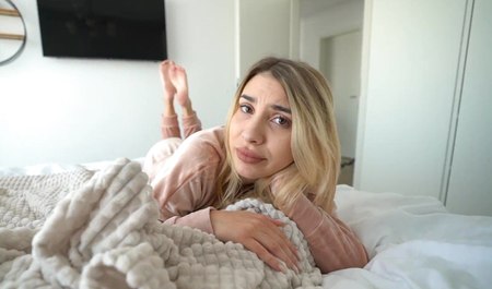 La demi-soeur Jenny Lux a insisté pour un massage et a eu des relations sexuelles.