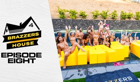 Le spectacle touche déjà à sa fin et cela signifie qu'il faut accélérer