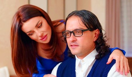 La belle-mère fait de son beau-fils un véritable homme au mieux de ses capacités