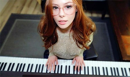 L'élève de l'école de musique ne porte pas de culotte... et ce n'est pas grave !