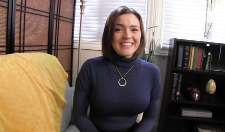 Je me suis branlé chez la psychologue, mais je ne le lui ai pas donné