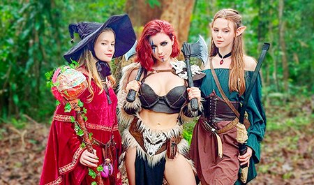Cosplay pour le jeu Donjons et Dragons et la tâche principale est de faire jouir l'héroïne