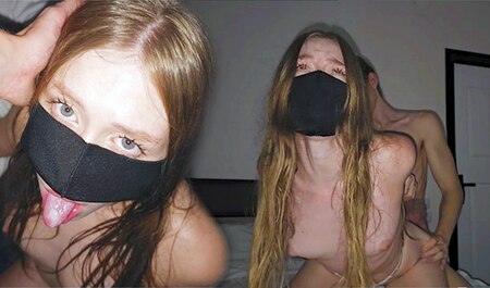 Il vient vers moi pour faire l'amour et ne peut retenir ses gémissements...