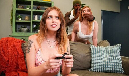 В комнате соседи есть - будет время с кем провесть...