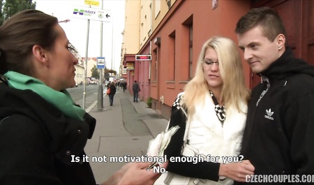 Sexe d'une agente avec un couple marié